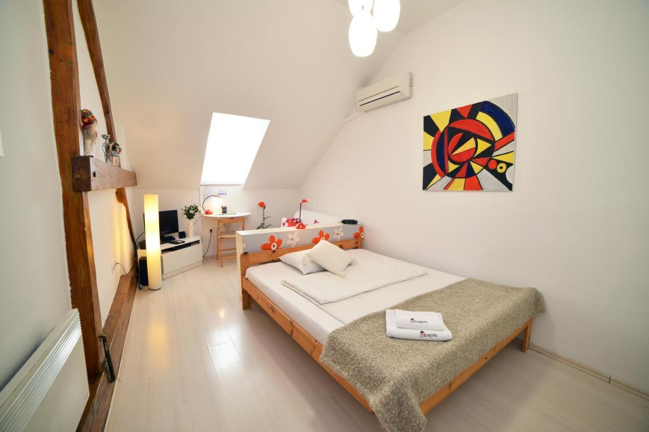 Studio Apartment White Загреб Экстерьер фото