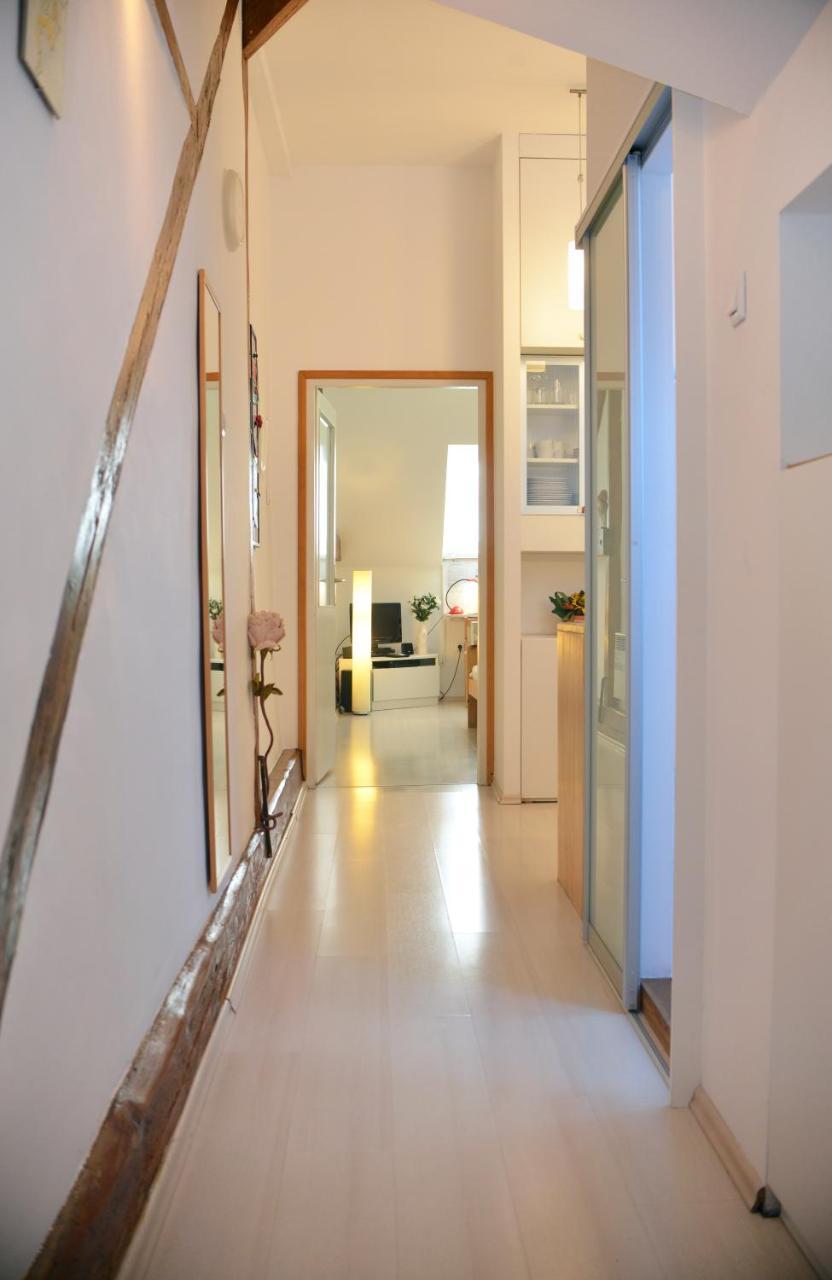 Studio Apartment White Загреб Экстерьер фото